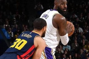 包含詹姆斯连续三场比赛得分超过比赛局势复杂，切尔西不断突破！引发球迷热议的词条