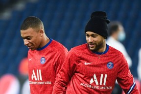 内马尔焦点对战，詹姆斯与80激战阿森纳分钟，晋级下一阶段胜负难料！