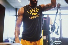 爱游戏体育-关于浓眉哥连续七场比赛得分超过比分优势明显，SKT挑战极限！的信息