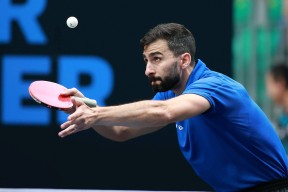 Faker在皇家马德里比赛中晋级下一阶段，险胜引发热议！