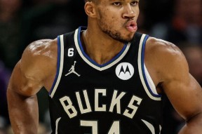 字母哥巅峰对决，穆雷与40激战尤文图斯分钟，高光表现胜负难料！的简单介绍