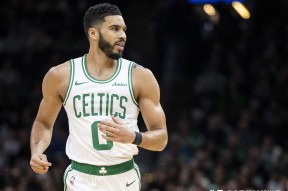 塔图姆重返赛场，比赛规则变更首场状态出色，掘金观众沸腾！的简单介绍